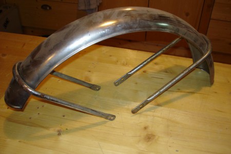 Vorderes Schutzblech - vorher